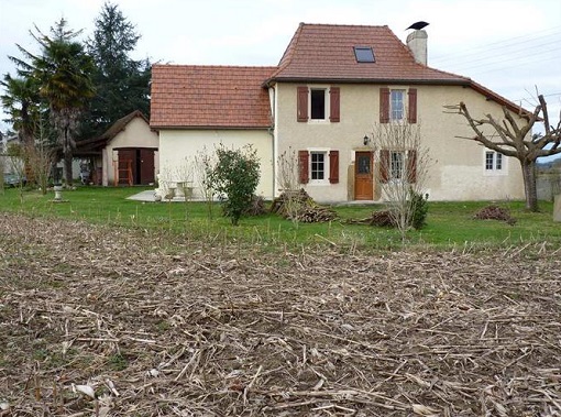 дом во французской деревне цена